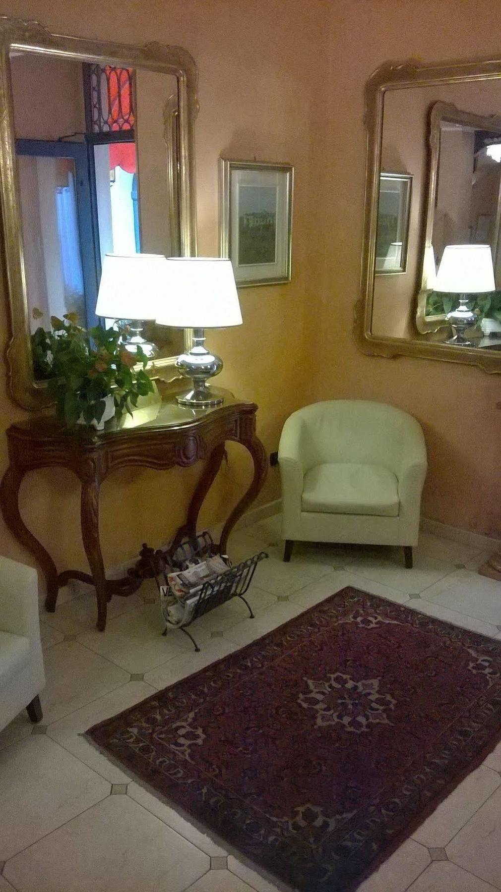 Hotel Cavour เวโรนา ภายนอก รูปภาพ