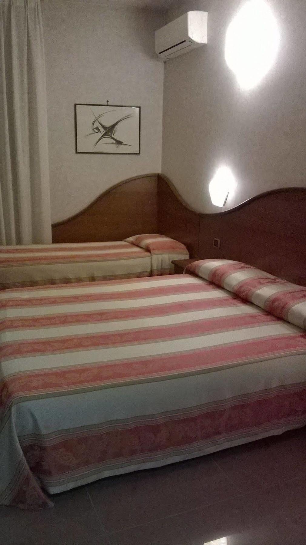 Hotel Cavour เวโรนา ภายนอก รูปภาพ